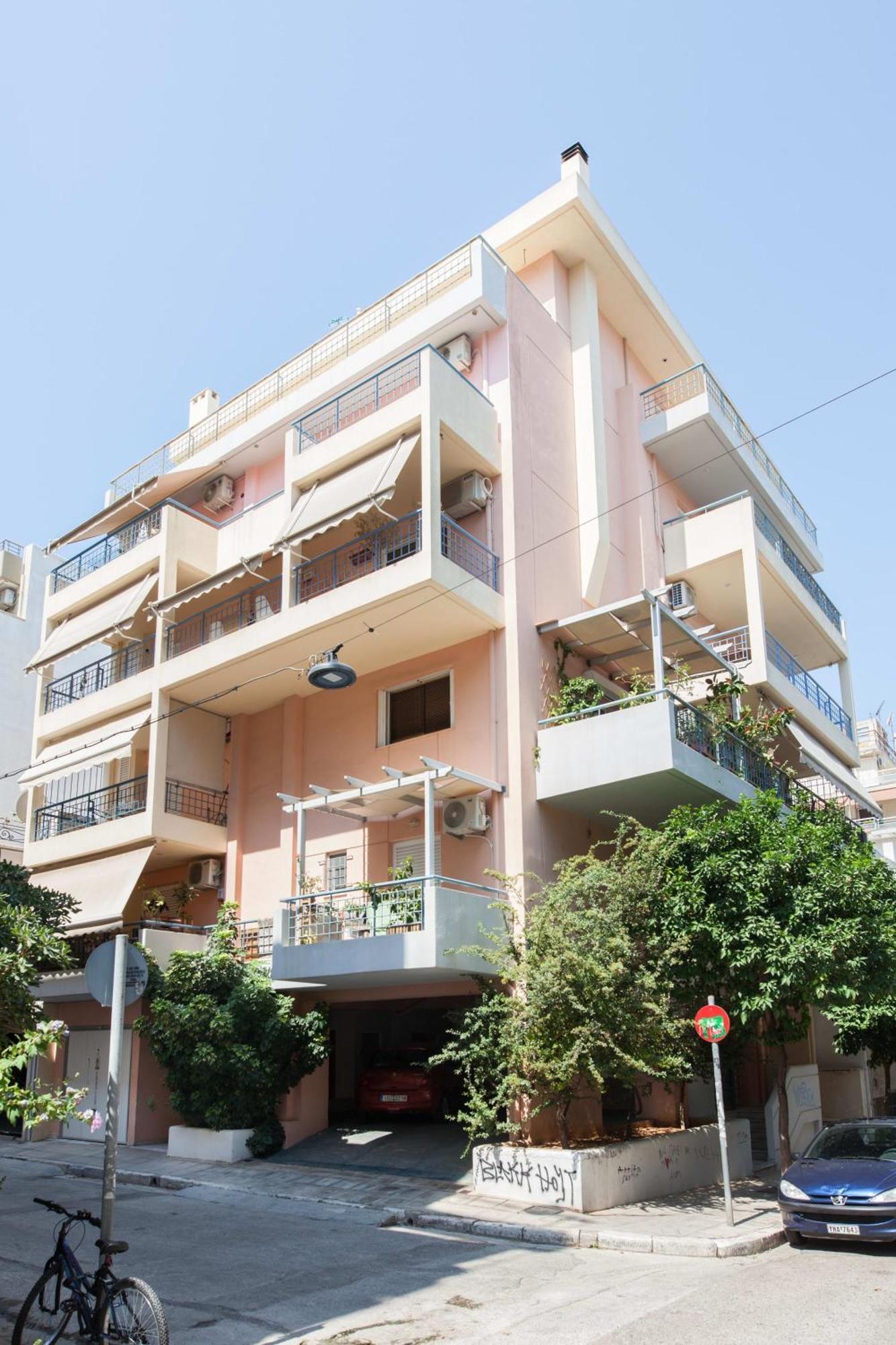 Petralona Gem Hotel-Style Studio With Balcony Athens Ngoại thất bức ảnh