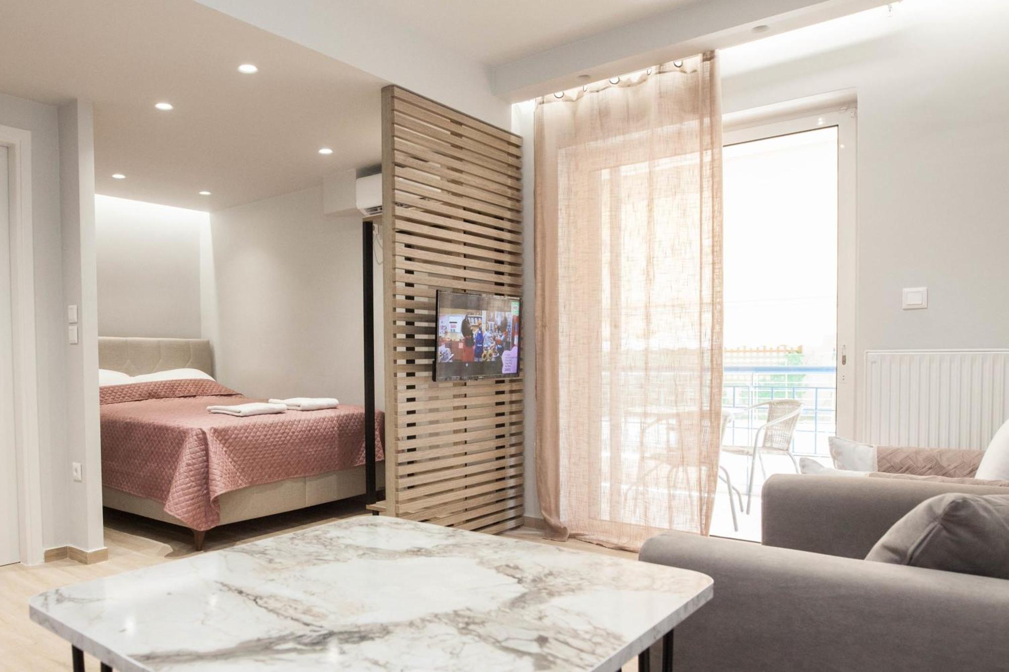 Petralona Gem Hotel-Style Studio With Balcony Athens Ngoại thất bức ảnh